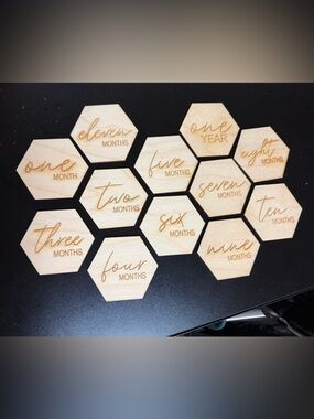 Wooden Hexagon Baby Monthly Milestone Cards - Natural Wood